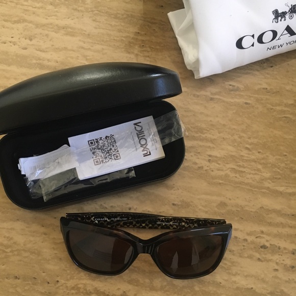 COACH SunGlasses - Picture 1 of 4